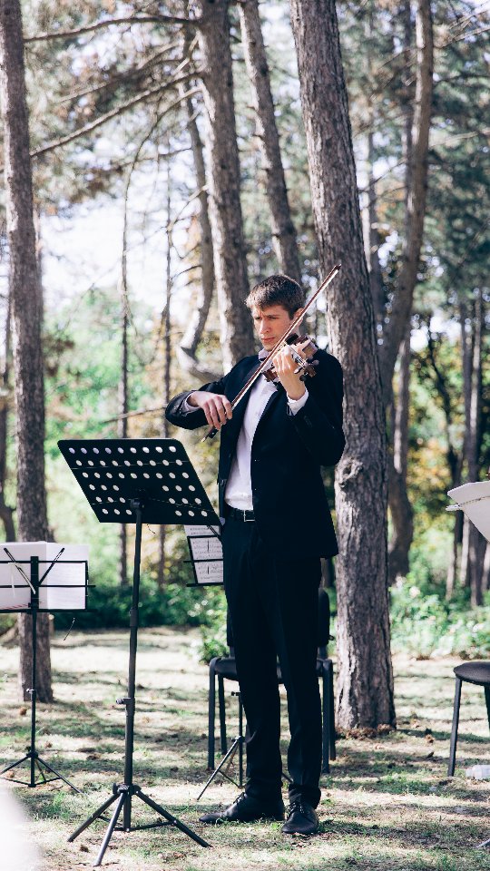 Перший музичний захід відбувся 3 травня, а вже зовсім скоро 
 🎵15 червня ми запрошуємо вас на вечір музики в саду. 
Реєстрація  в активних сториз. 
Літній вечір. 
Музика.
Спів пташок і, можливо, навіть супровід наших білочок та фазанів- це вже як пощастить. 

17.00
Друга зустріч з #intellegentSpace
 Цикл інтерактивних зустрічей "Музичні подорожі з рослинами".

@igorhutnikmd 
@vironikamars 
@lindakulikovaa 
@sanyaarkhipov2002