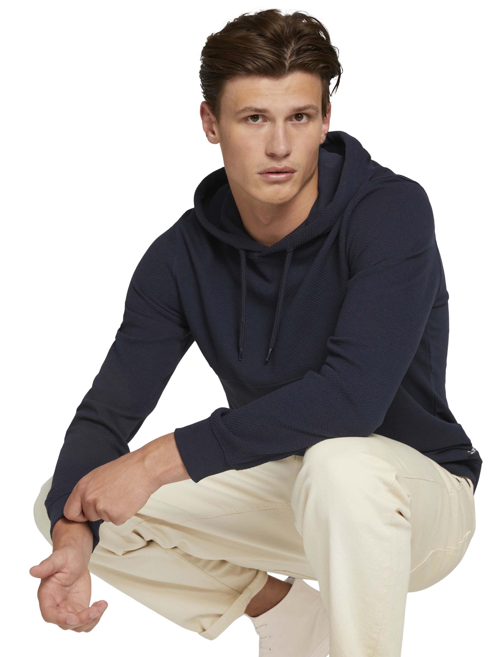 Hoody with structure