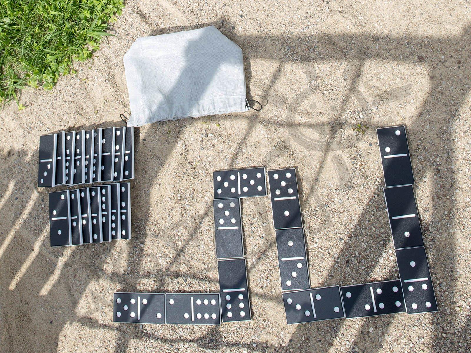 Outdoor-Domino