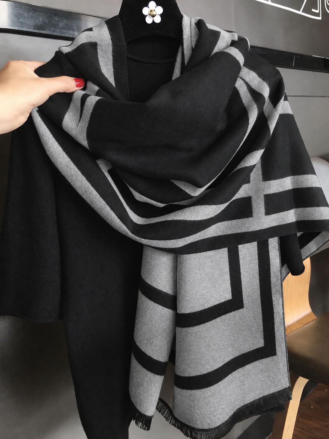 SHEIN SZALIK WZÓR PASKI W01__65X190