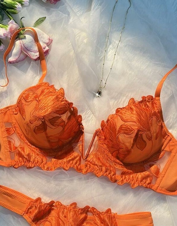 SHEIN POMARAŃCZOWY BIUSTONOSZ MAJTKI KOMPLET S06__M