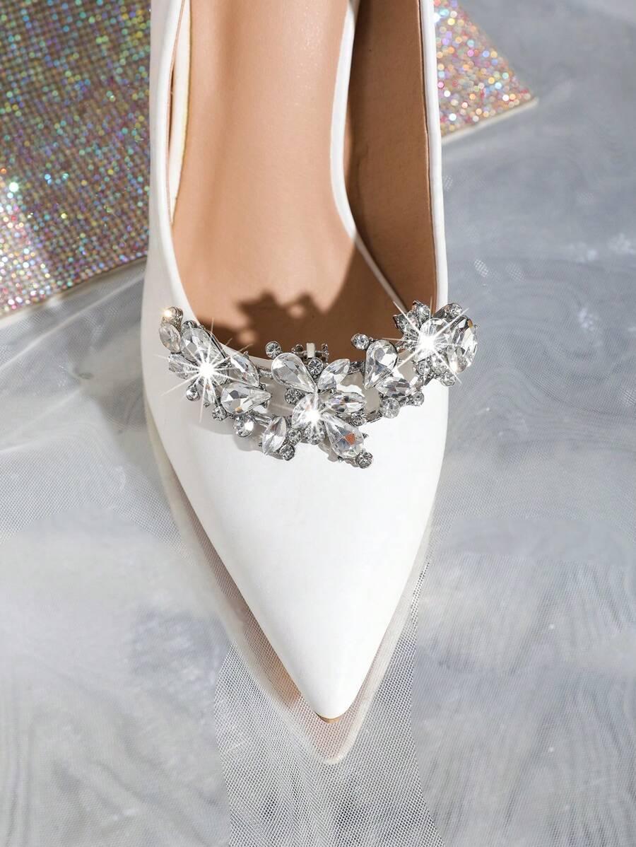 SHEIN SREBRNA OZDOBA NA BUTY S07