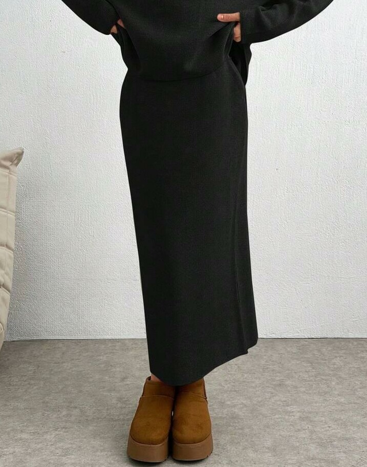 SHEIN CZARNA DZIANINOWA MAXI SPÓDNICA PK01__L