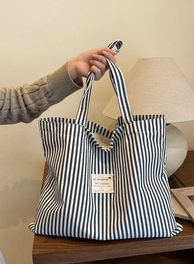 SHEIN CZARNA TORBA W PASKI S07