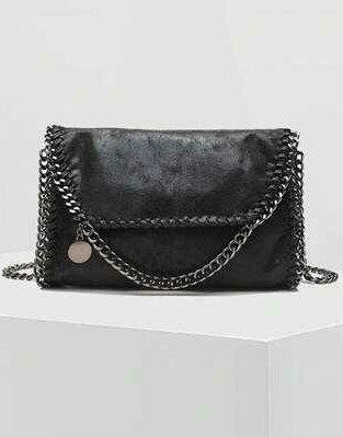 SHEIN MAŁA CZARNA TOREBKA ŁAŃCUSZEK POŁYSK PK01__28X18