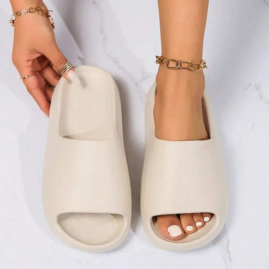 SHEIN KREMOWE KLAPKI CASUAL S06__39-40