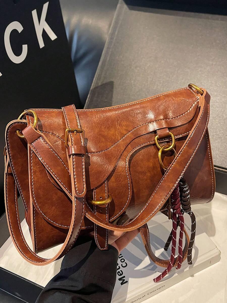 SHEIN BRĄZOWA TOREBKA IMITACJA SKÓRY ZDOBIENIE BRELOK S07__26X5X19CM