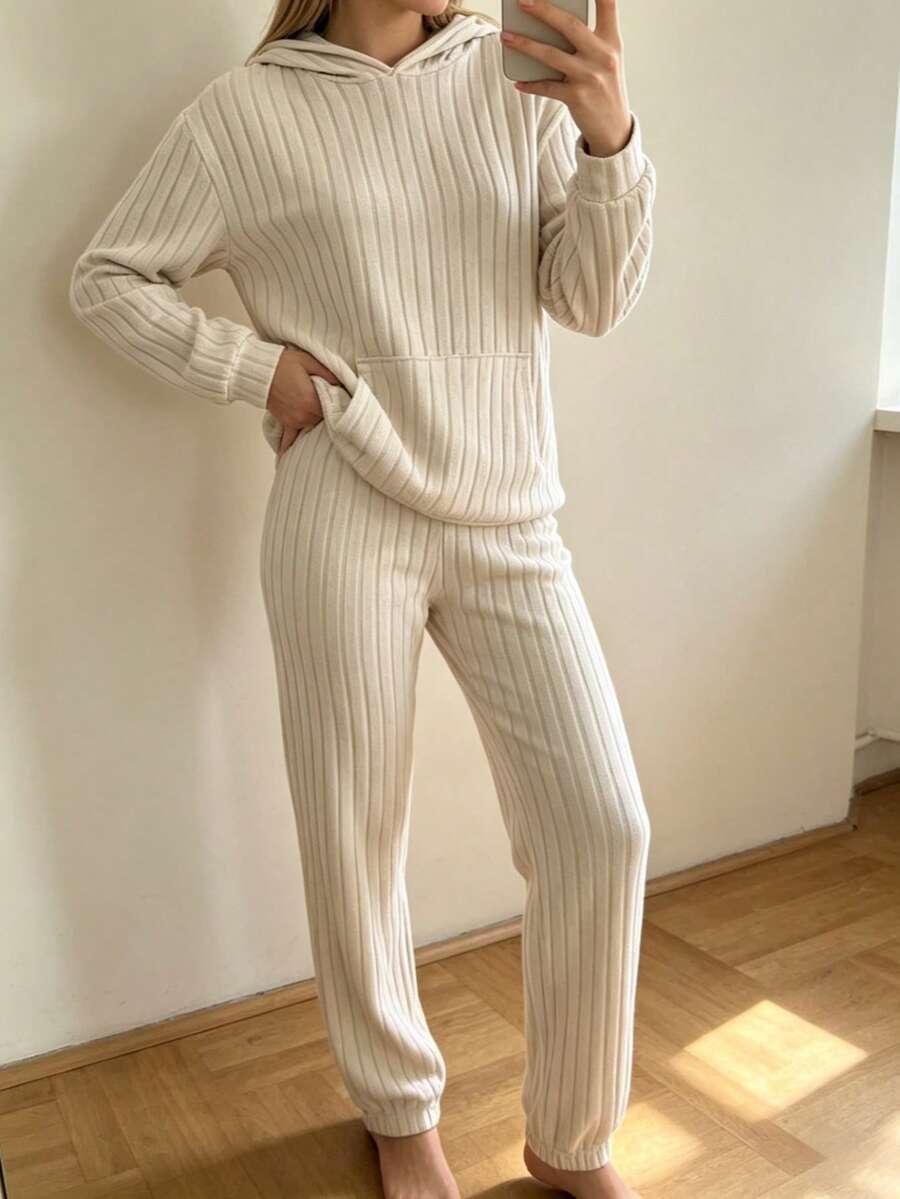 SHEIN CZARNE SPODNIE JOGGERY PRĄŻKI PK01__XS