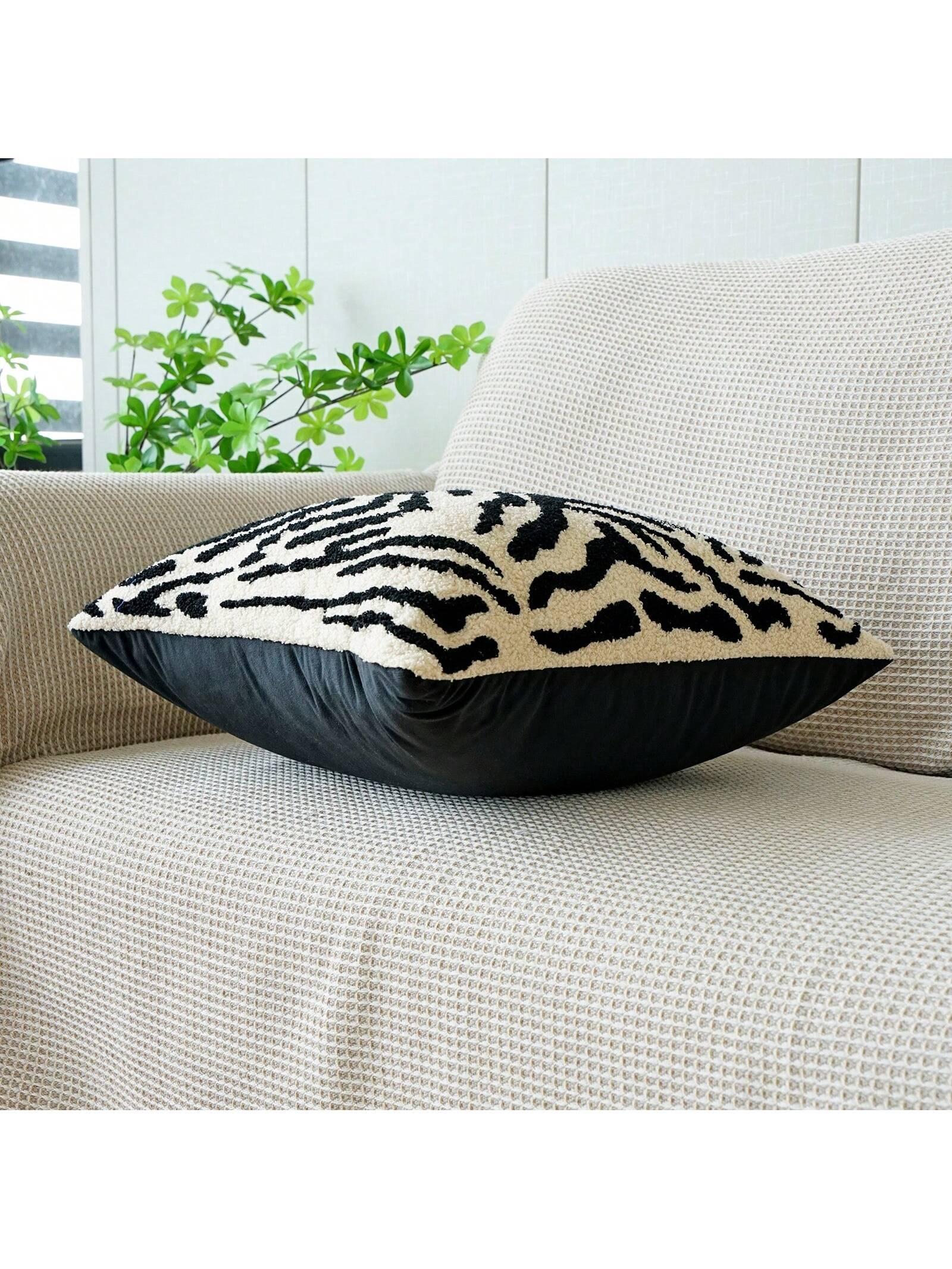 SHEIN POSZEWKA NA PODUSZKĘ WZÓR S07__45X45CM