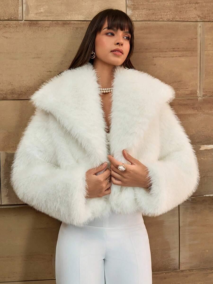 H&D COLLECTION BIAŁE SZTUCZNE FUTRO W01__M