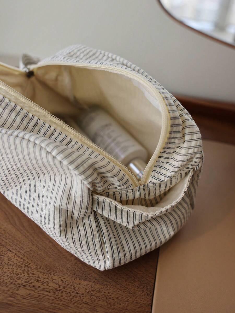 SHEIN KOSMETYCZKA W PASKI S07