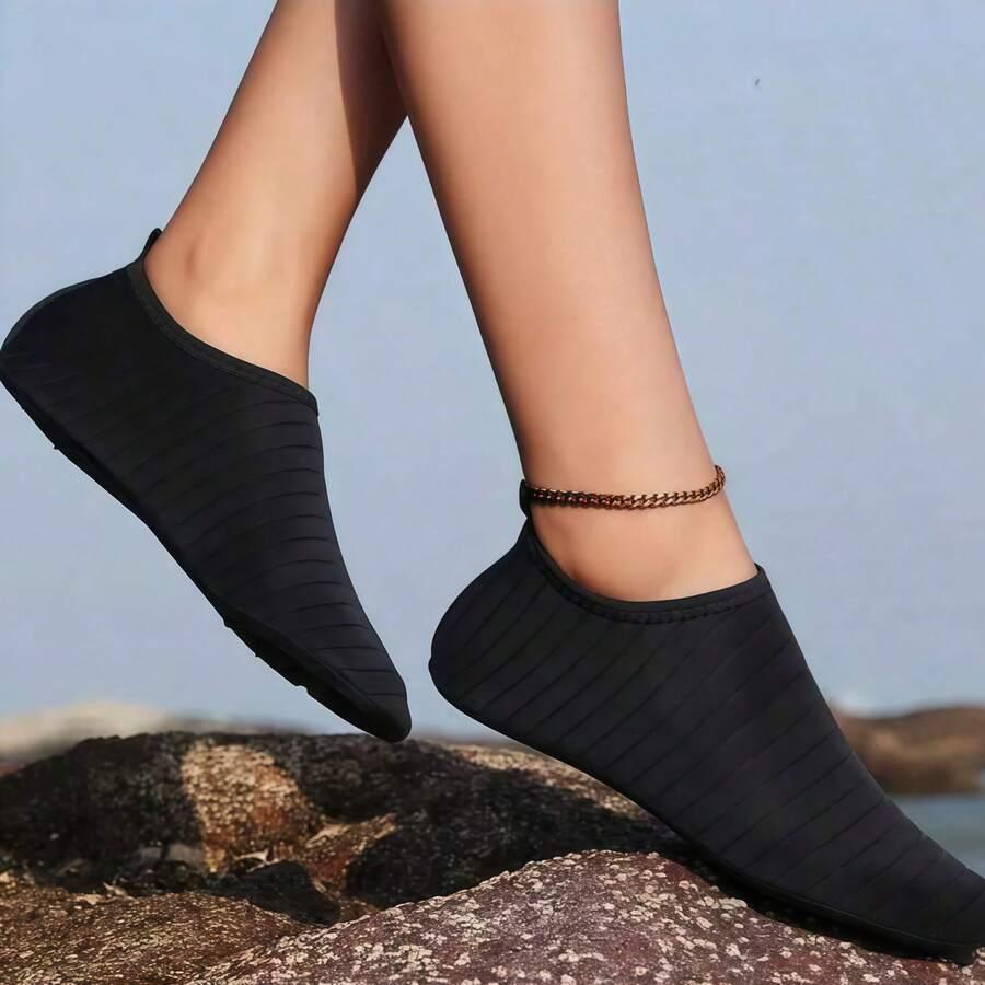 SHEIN CZARNE BUTY SKARPETY DO PŁYWANIA S06__40/41