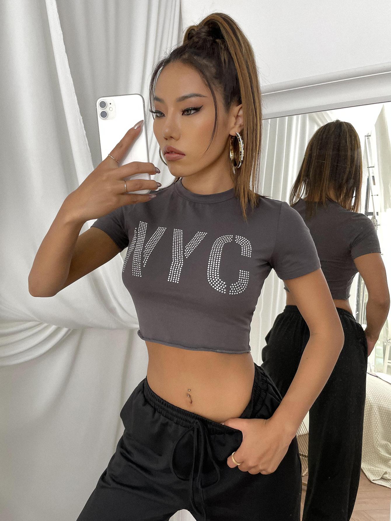 SHEIN SZARY CROP TOP NAPIS NYC POŁYSK PK01__XS