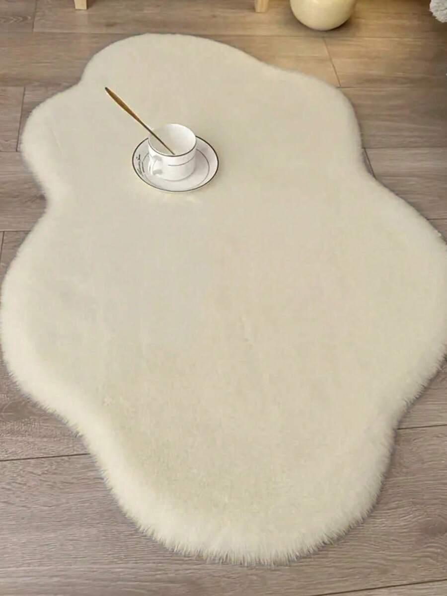 SHEIN BIAŁY FUTRZANY DYWAN S07__40X60