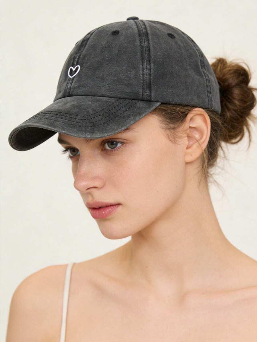 SHEIN CZARNA CZAPKA Z DASZKIEM S07__56/58