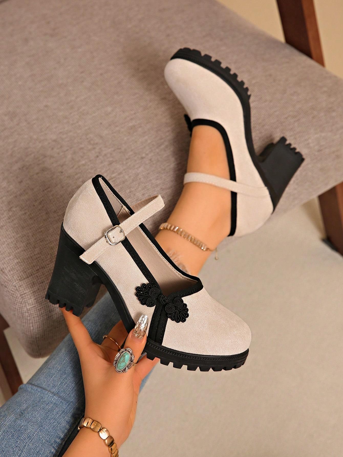 SHEIN CZÓŁENKA OBCAS KLAMRA S06__36,5