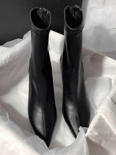 SHEIN CZARNE BOTKI OBCAS W01__40,5