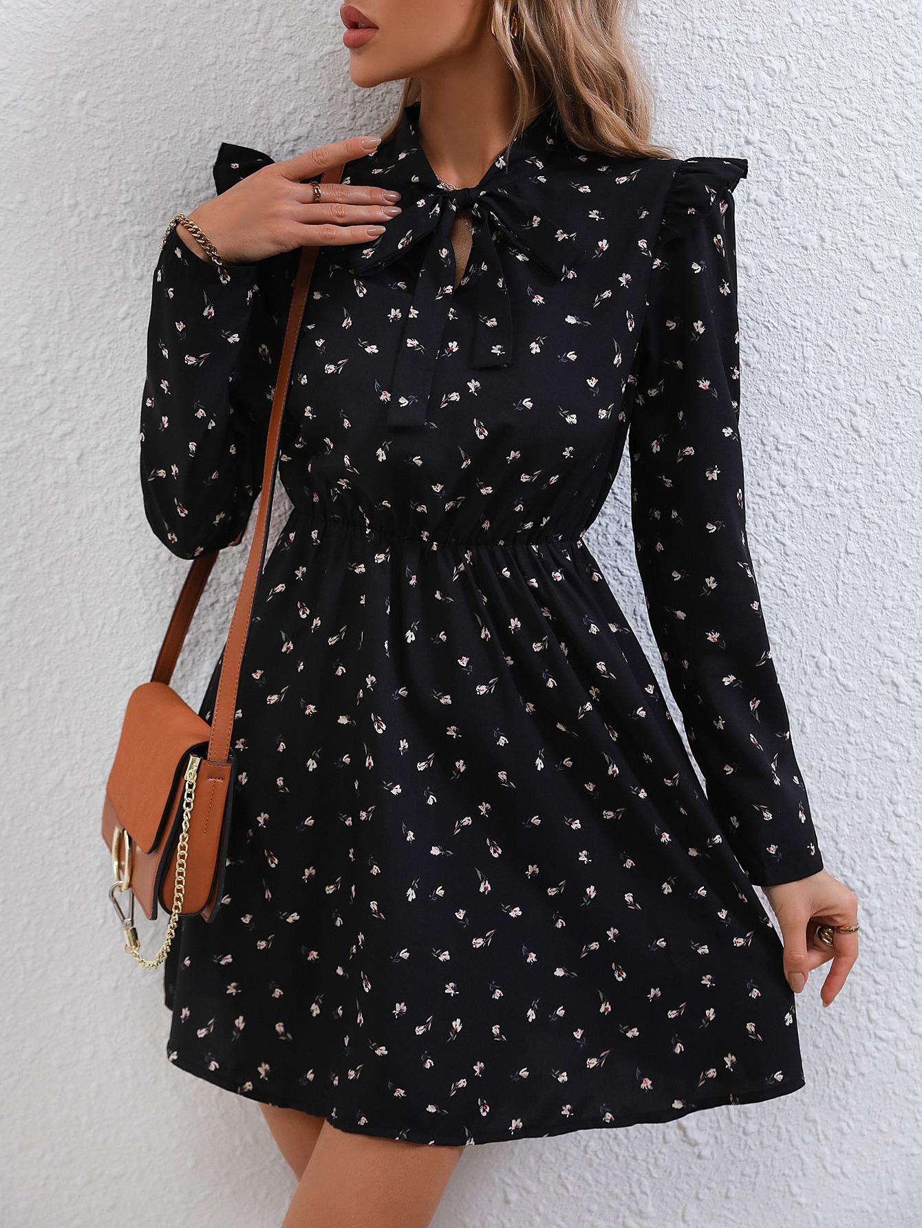 SHEIN CZARNA MINI SUKIENKA KWIATY FALBANKI S06__M