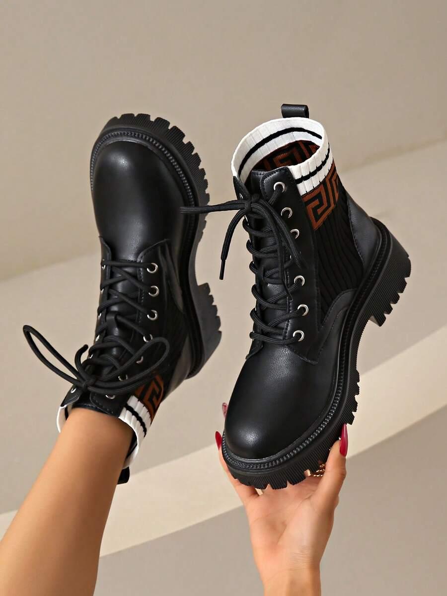 SHEIN CZARNE SZNUROWANE BOTKI W01__39
