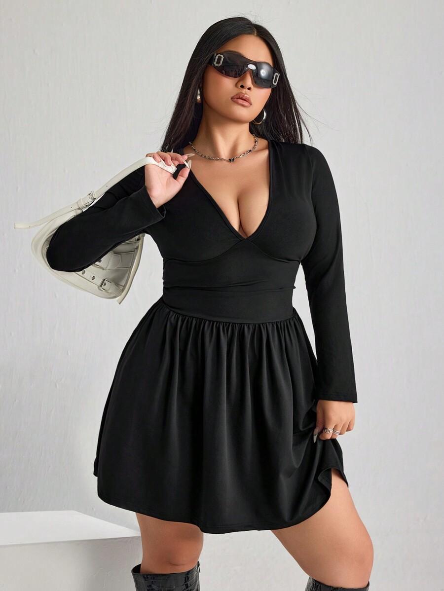 SHEIN CZARNA MINI SUKIENKA V-NECK PK01__M