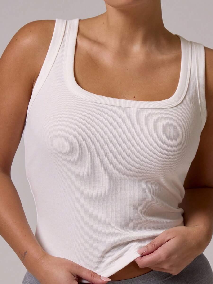 MUSERA BIAŁY TOP BEZ RĘKAWÓW BASIC S06__50