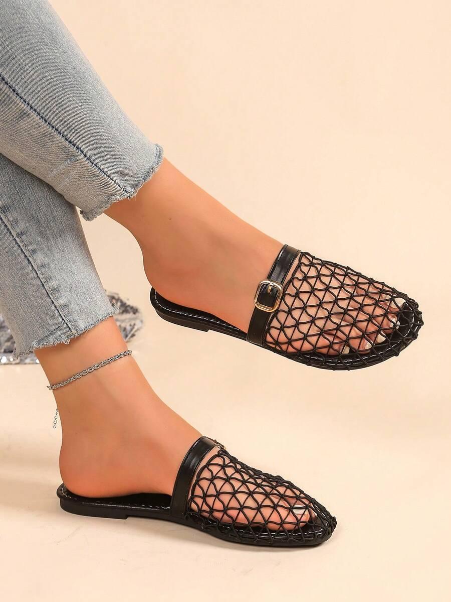 SHEIN CZARNE KLAPKI KLAMRA S06__37