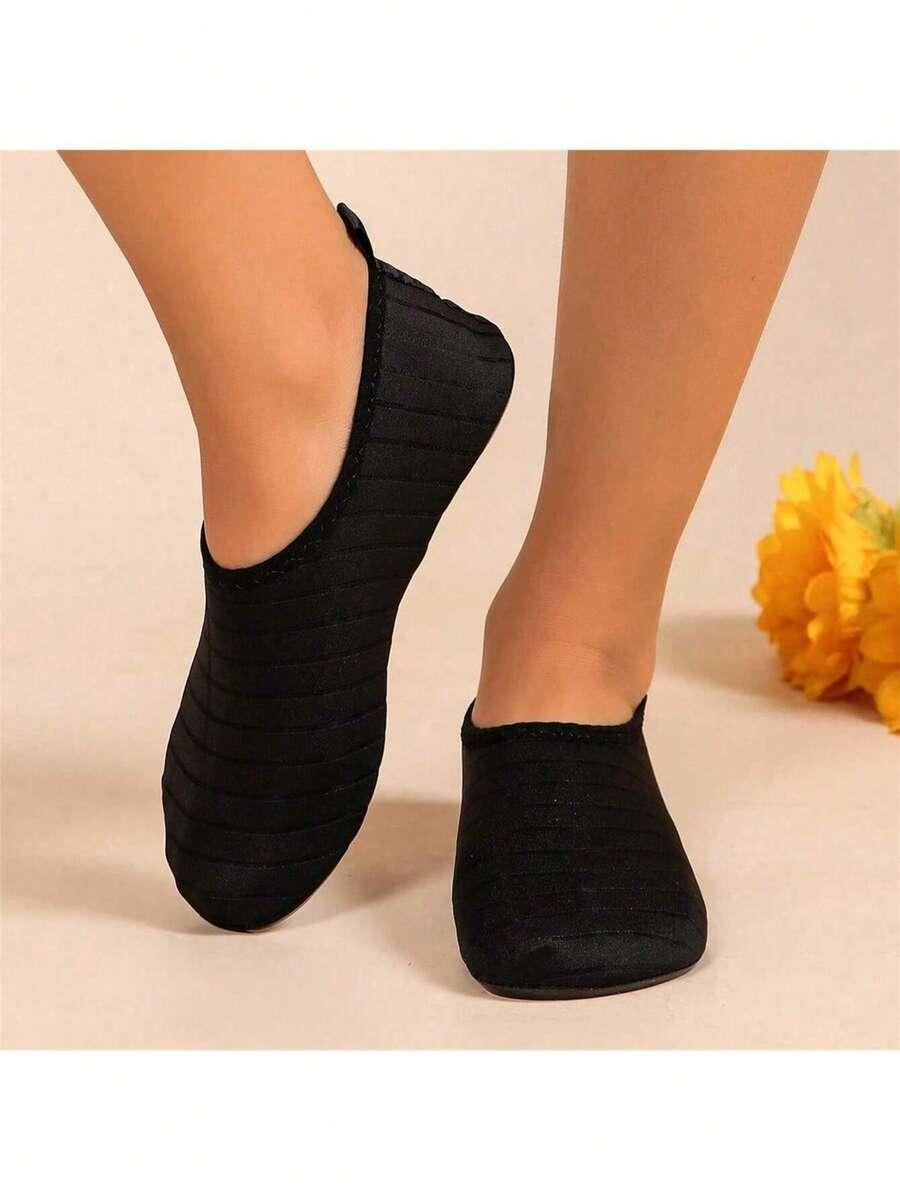 SHEIN CZARNE BUTY DO PŁYWANIA S06__40/41