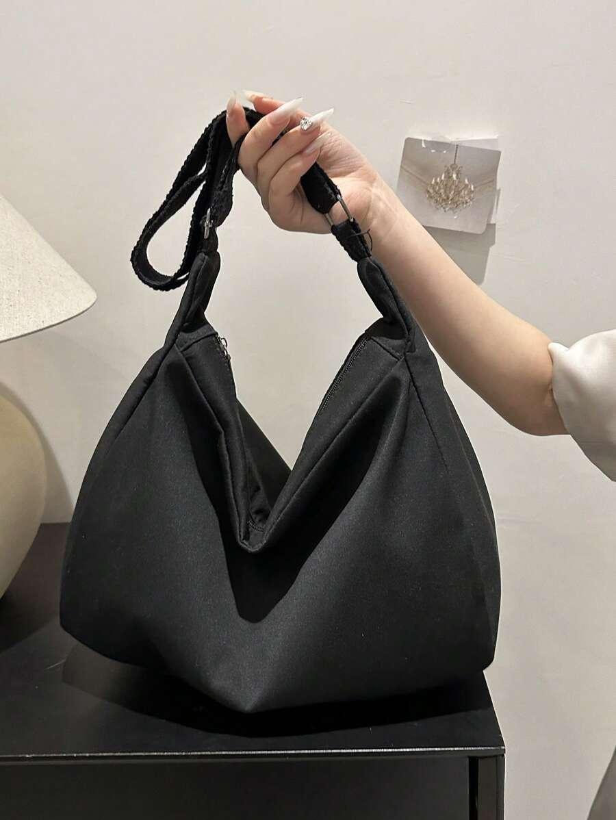 SHEIN CZARNA TOREBKA ZAMEK S07__37X28
