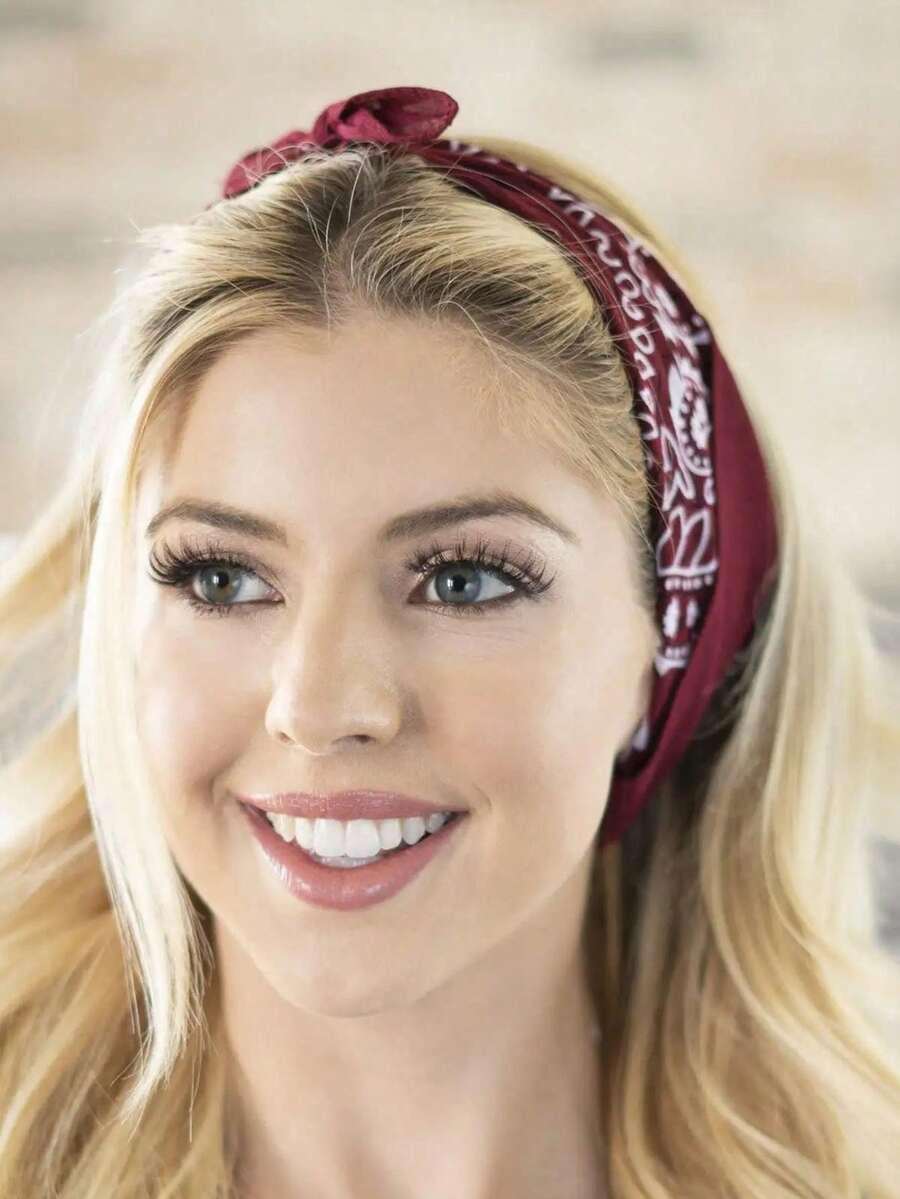 SHEIN CZERWONA BANDANA WZÓR S07