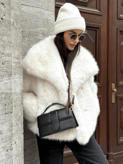 SHEIN BIAŁE SZTUCZNE FUTRO W01__M