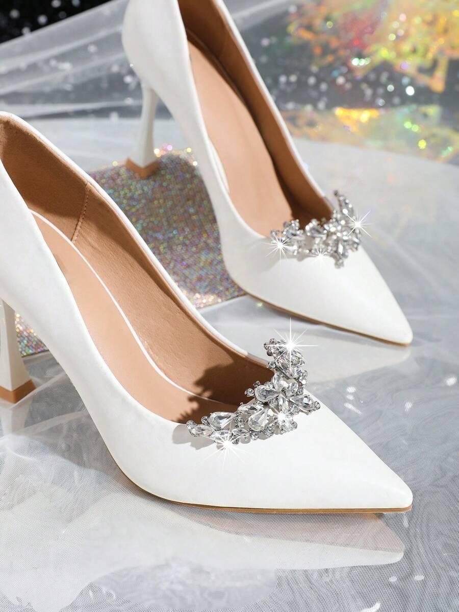 SHEIN SREBRNA OZDOBA NA BUTY S07