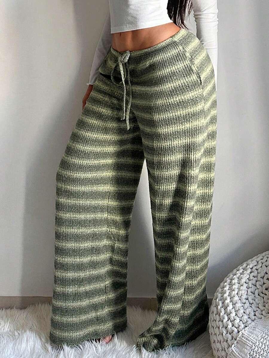 SHEIN ZIELONE SPODNIE WZÓR W PASKI S06__XS