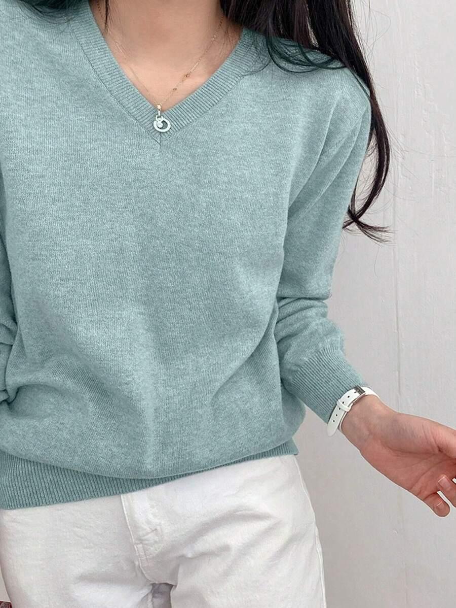 DAZY NIEBIESKI SWETER DEKOLT V S06__M