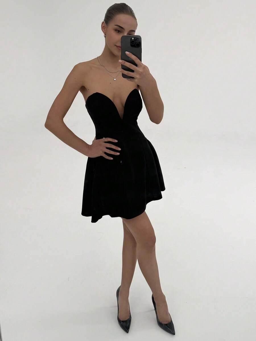 SHEIN CZARNA MINI SUKIENKA S06__M