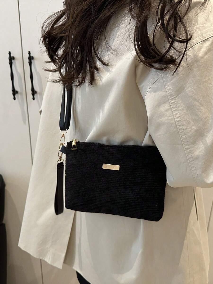 SHEIN CZARNA TOREBKA NA RAMIĘ S07__22X14