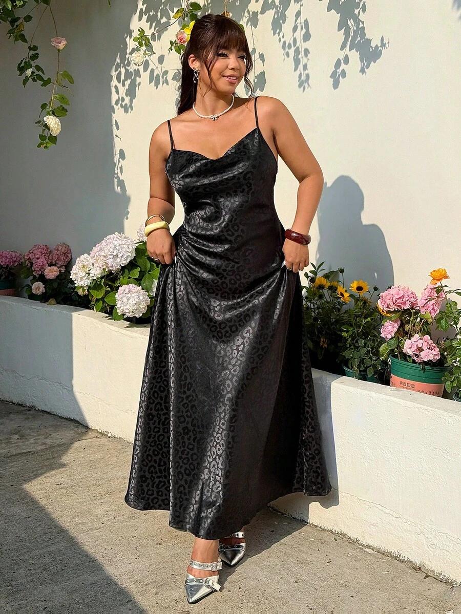 GALTYME CZARNA MAXI SATYNOWA SUKIENKA NA RAMIĄCZKACH ANIMAL PRINT S06__XXL
