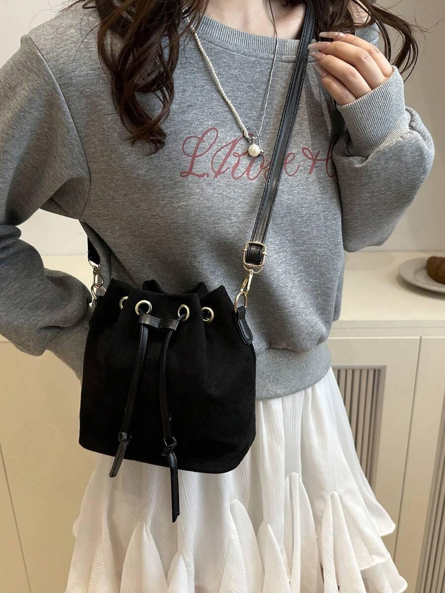 SHEIN CZARNA TOREBKA IMITACJA ZAMSZU S07