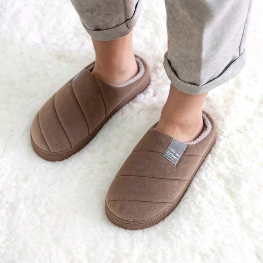 SHEIN BRĄZOWE KAPCIE FUTERKO S06__40,5/41