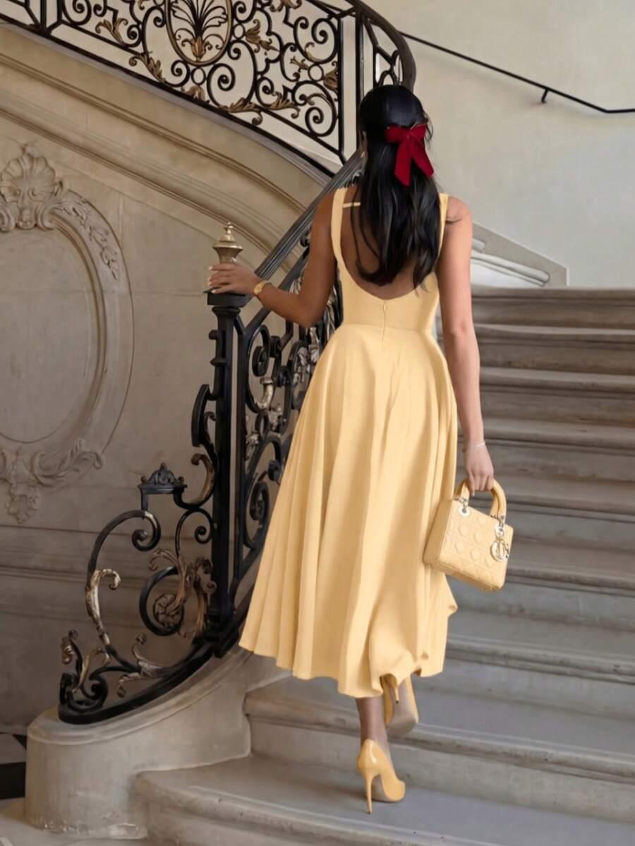SHEIN ŻÓŁTA ROZKLOSZOWANA SUKIENKA ODKRYTE PLECY PK01__M