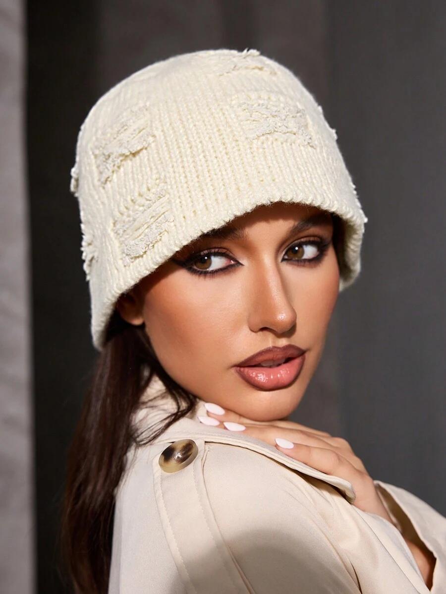 SHEIN BIAŁA CZAPKA ZIMOWA W01__55/60