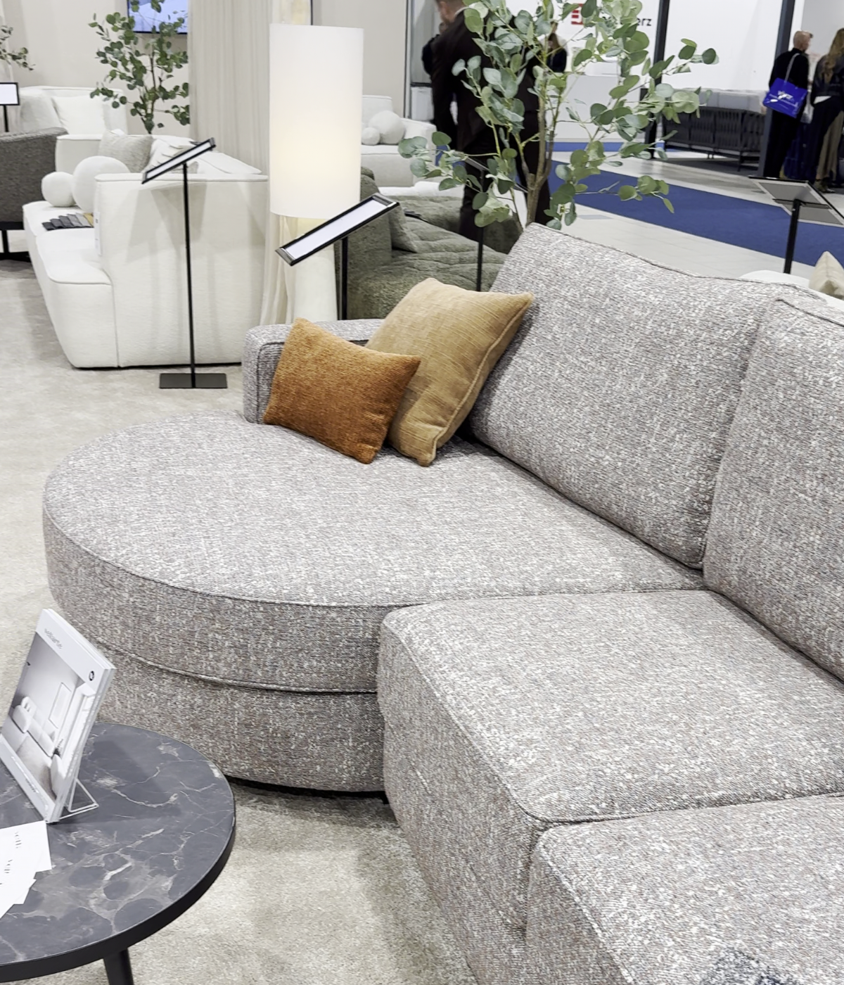 Sofa Edyta z wystawy na targach Warsaw Furniture Expo