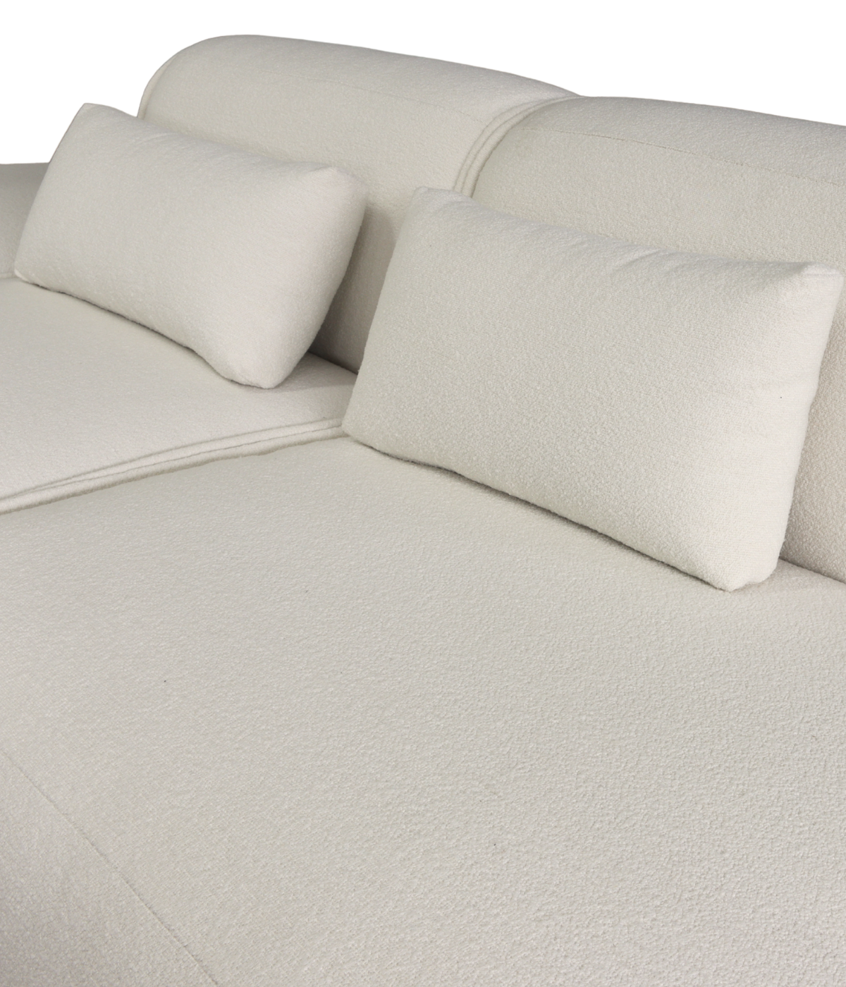 Zbliżenie na poduszki oparciowe i detale w kolekcji kanap i narożników Panda