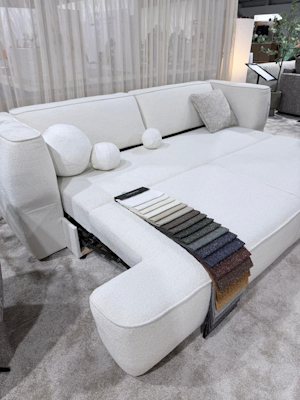 Sofy z funkcją spania