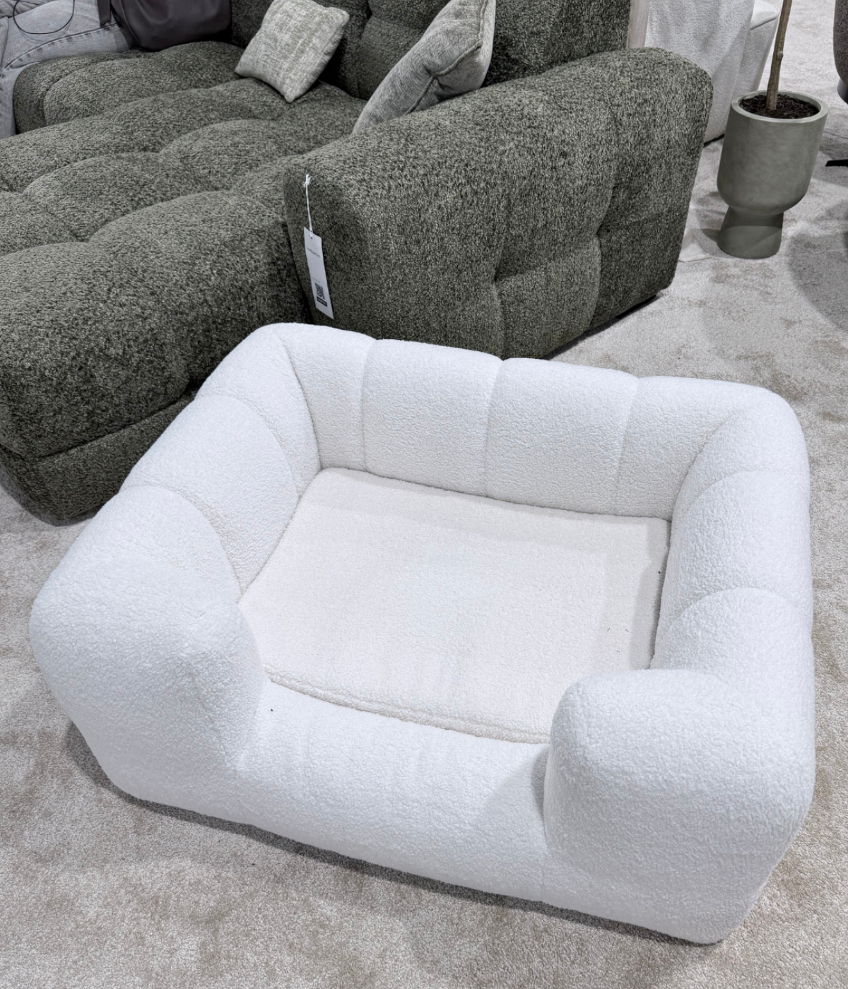 Białe legowisko dla psa Quatro