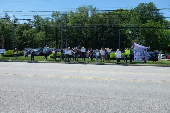 The crowd at a Tesla Takedown demonstration