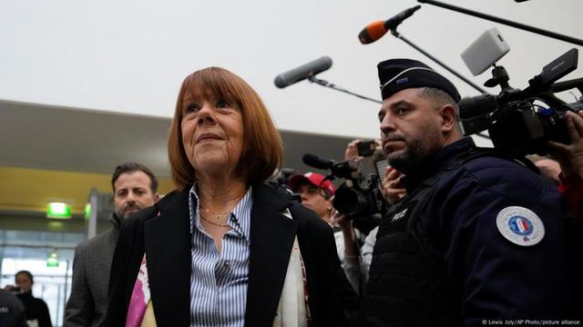 Gisèle Pelicot speaks. | Image: Lewis Joly/AP Photo/picture alliance Gisèle Pelicot speaks. | Image: Lewis Joly/AP Photo/picture alliance