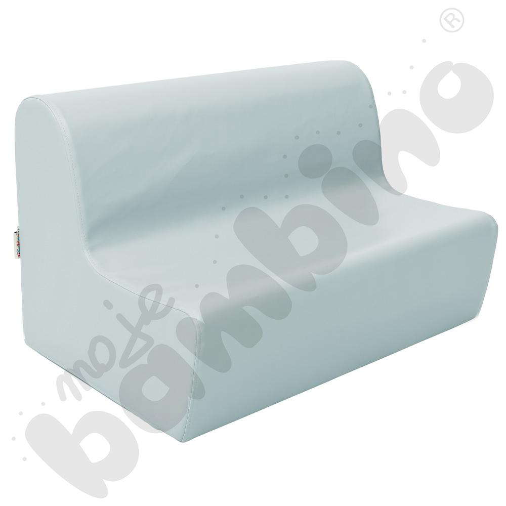 Mała kanapa błękitny pastel