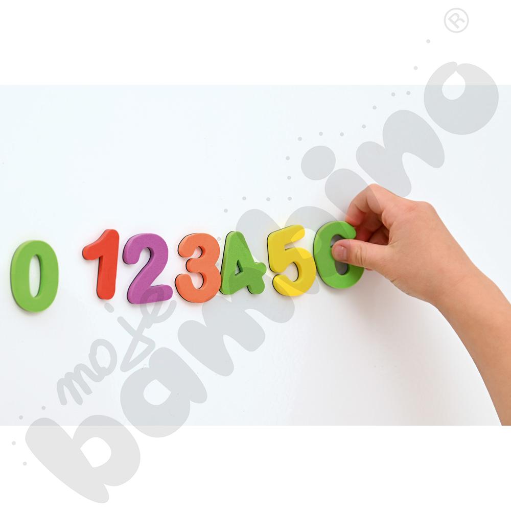 Magnetyczne cyfry i znaki matematyczne