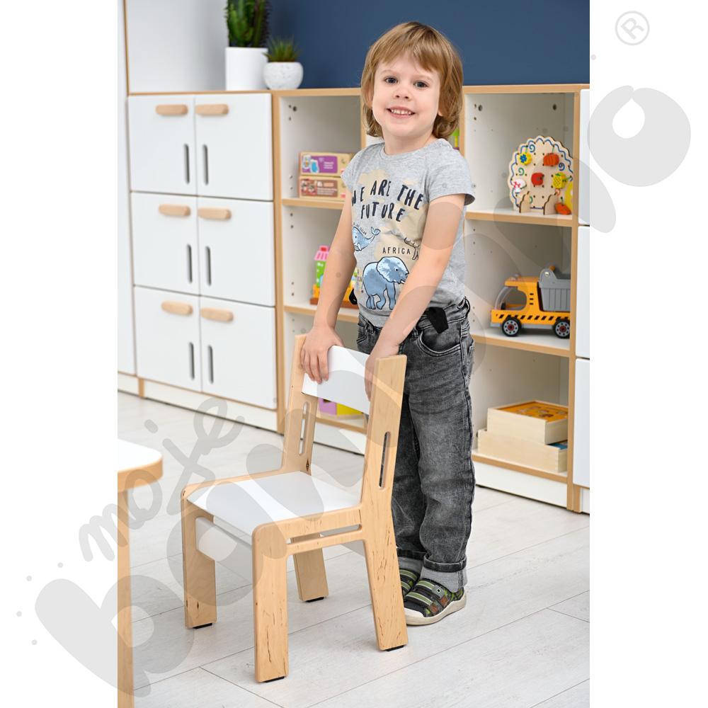 Białe krzesło NEA rozm. 2