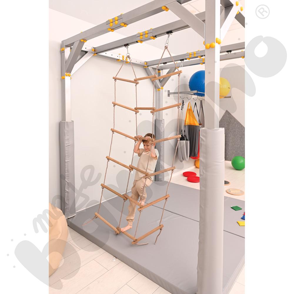 Potrójna drabinka sznurkowa